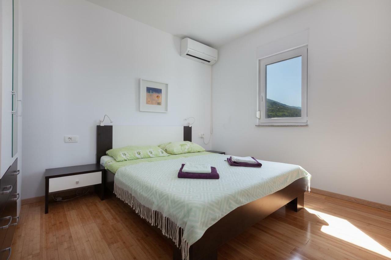 Ferienwohnung Anicas Panoramic Sea Weue Makarska Exterior foto